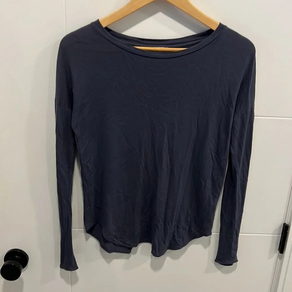 Aritzia Wilfred long sleeve open  back top size XS - Picture 2 of 13